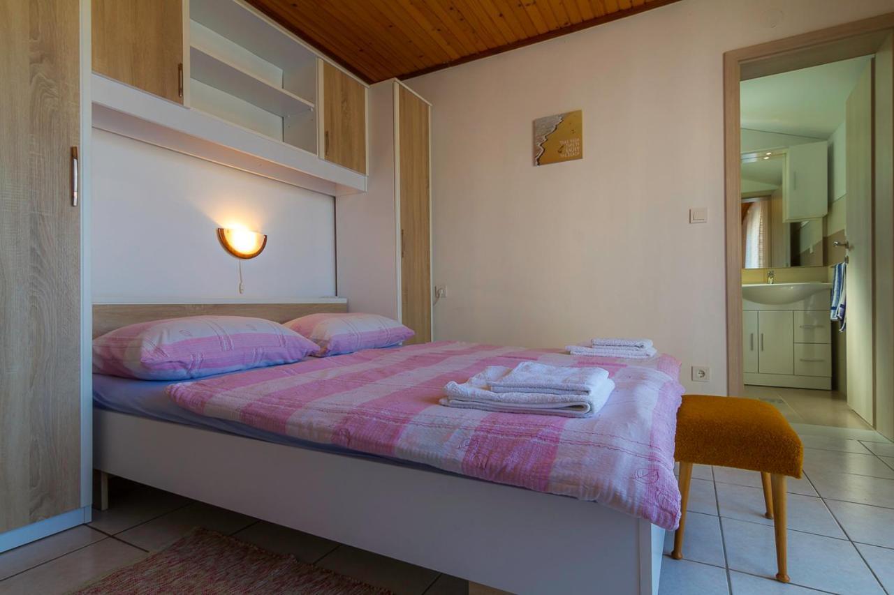 Apartment Tariba Supetarska Draga Exterior foto